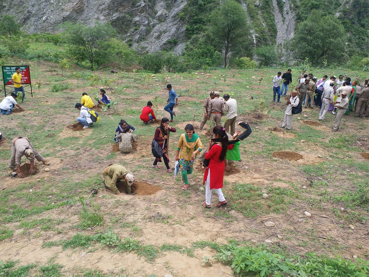 Plant Trees To Save Lives - Plantation Drive By Samoon